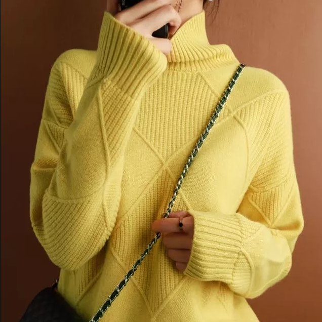 Women’s Oversized Knit Turtleneck Sweater | Loose Cashmere & Wool Blend | Hand-Cut Craftsmanship | Comfortable Fit