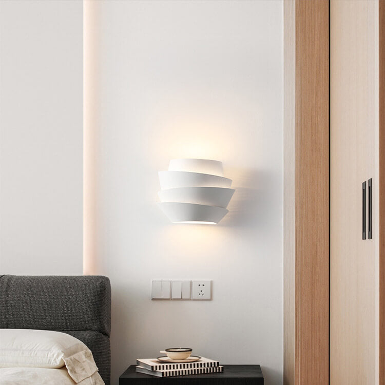 Taavita | Scandinavian Wall Lamp with Double Iron Light Points - Elegance and Functionality for Your Home