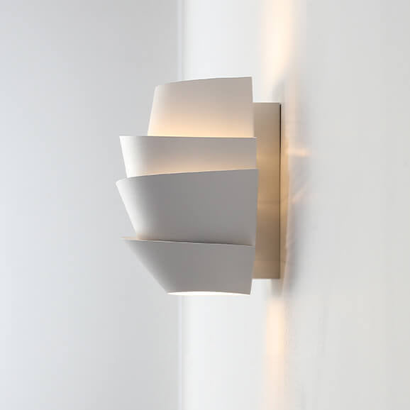 Taavita | Scandinavian Wall Lamp with Double Iron Light Points - Elegance and Functionality for Your Home