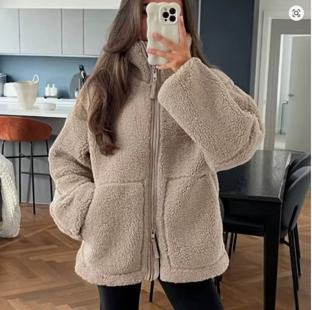 Women’s Oversized Wool Jacket | Fleece Warmth & Stand-Up Collar | Zipper Closure | Comfortable Fit for Winter