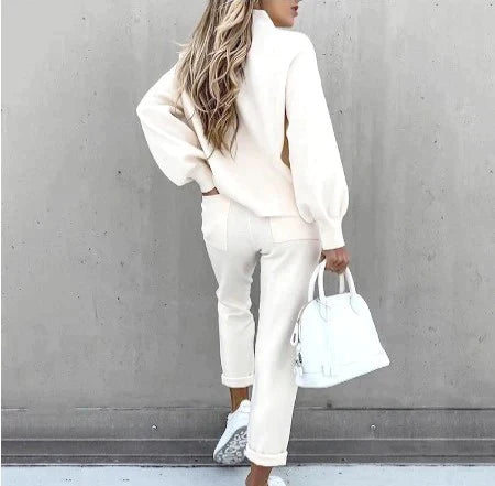 Women’s Two-Piece Loungewear Set | Soft Luxurious Fabric & Balloon Sleeves | High-Waist Jogger Pants with Pockets | Comfortable Warm Fit