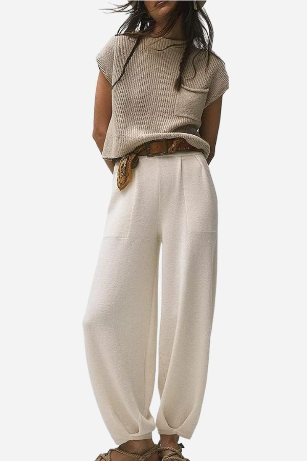 Women’s Two-Piece Knit Lounge Set | Short-Sleeve Top & High-Waisted Pants | Polyester & Elastane | Comfortable Fit