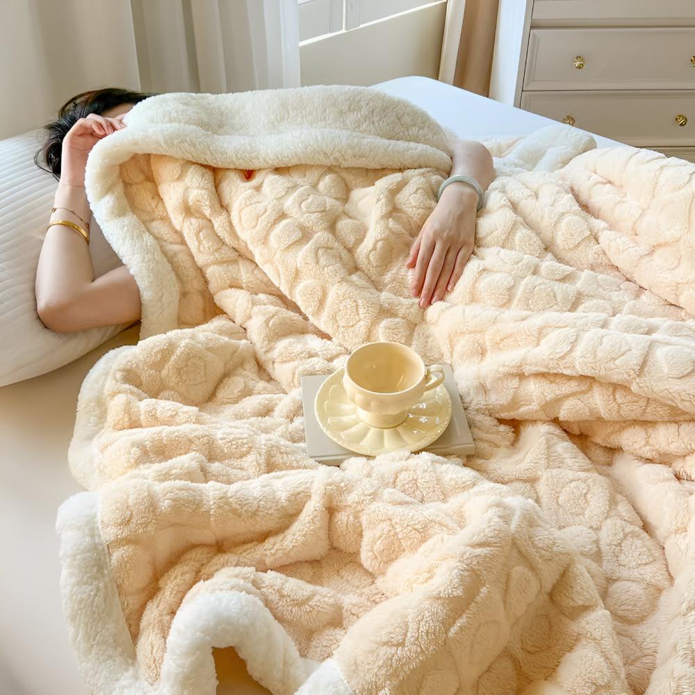 EmberNest Plush Sherpa Throw for Ultimate Comfort
