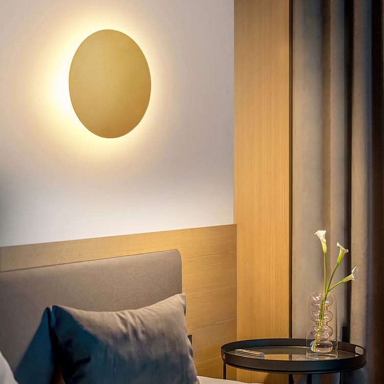 Taavita - Modern Round Metal Wall Lamp for Nightstand/Living Room Lighting