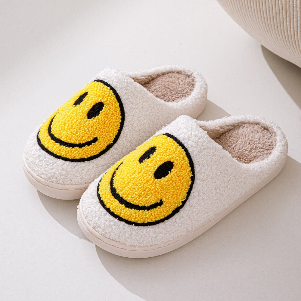 Indoor Slip-On Slippers | Plush Fleece Lining & Slip-Resistant Sole | Big Smiley Face Design | Comfortable Fit