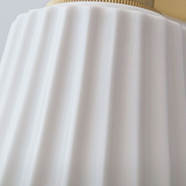Taavita Modern Minimalist 1-Light Wall Lamp Made of Brass and Ceramic