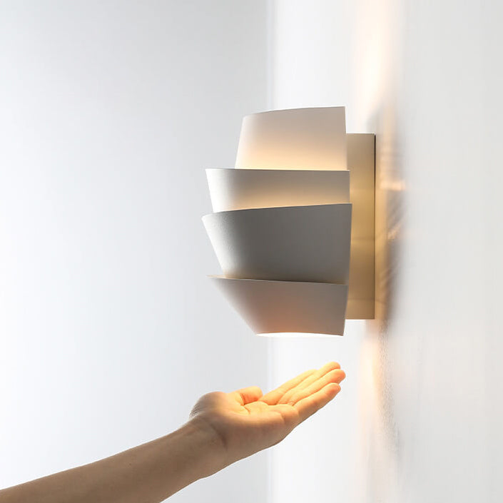 Taavita | Scandinavian Wall Lamp with Double Iron Light Points - Elegance and Functionality for Your Home