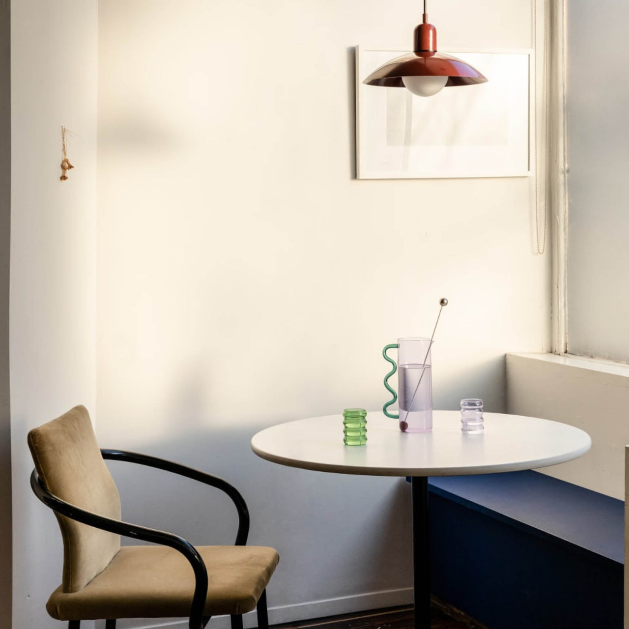 ChromaSphere Pendant Light with Modern Elegance