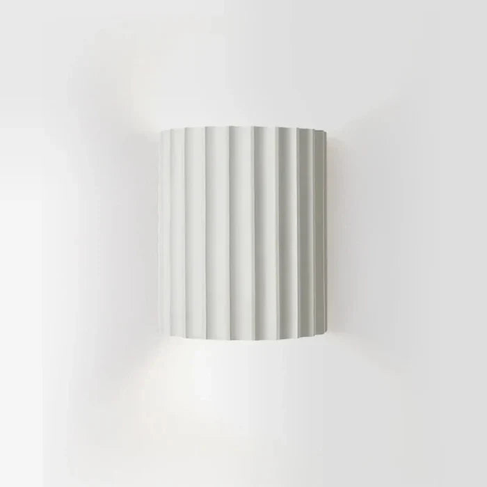 Modern Wall Lamp with Ribbed Shade – Resin Lighting Fixture