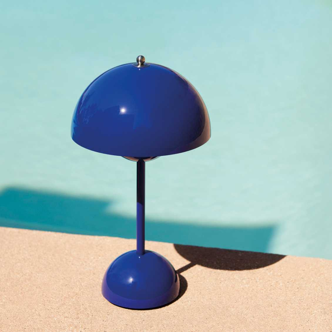 Adjustable Wireless, Dimmable LED Table Lamp