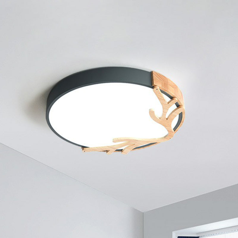 Metal Ultrathin Circle Flush Ceiling Light Simplicity LED Flush Mount Lighting Fixture with Wooden Antler Decor Green Clearhalo 'Ceiling Lights' 'Close To Ceiling Lights' 'Close to ceiling' 'Flush mount' Lighting' 2162276