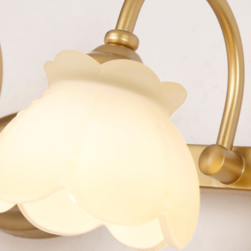 Taavita Bathroom Mirror Vanity Light Traditional Metal LED 2/3/4 Heads Wall-Mounted Lamp Brass