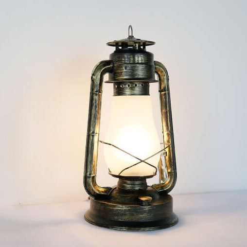 Taavita Vintage Petroleum Lamp Lantern 1-Burner Table Lamp