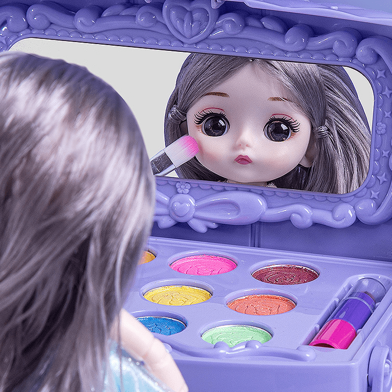 Charming Little Artist Makeup Set with Washable Essentials