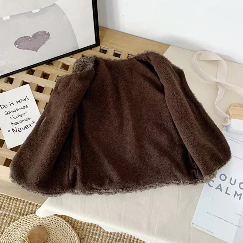 Cozy Lambswool Vest for Kids - Perfect for Winter Adventures