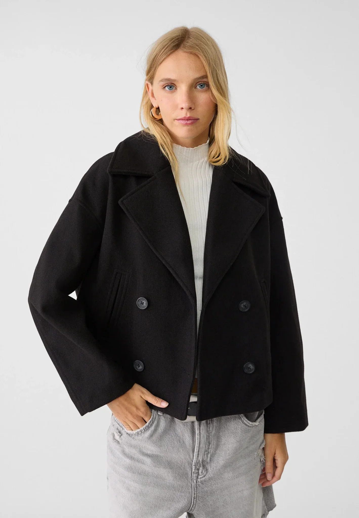 Women’s Short Coat | Double-Breasted Button Closure | Wool-Blend Fabric | Versatile Style