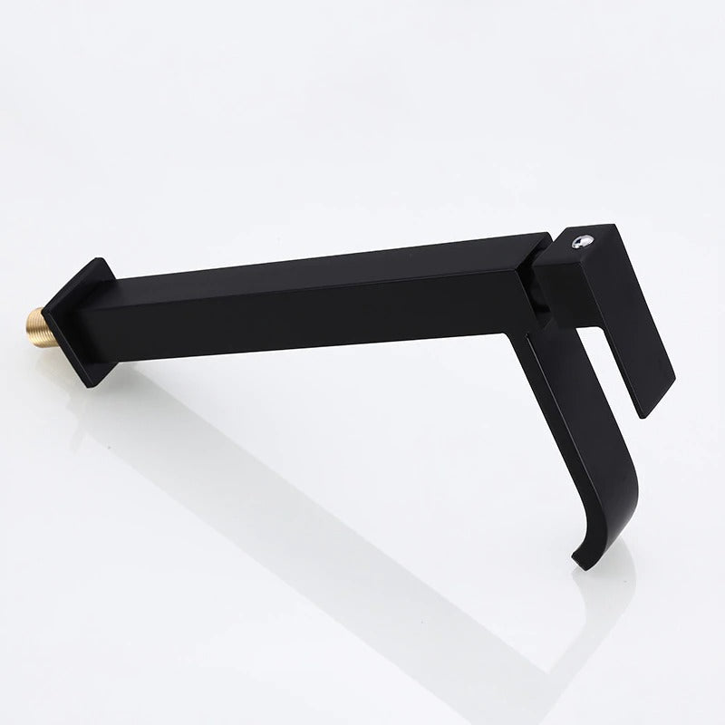 Tuckhub — Single-Handle Matte Black Bathroom Faucet with Durable Build