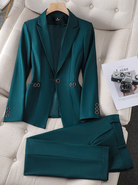 Women’s Blazer and Trousers Set | Tailored Slim Fit with Chapel Neckline | Acetate and Elastane | High-Waist Pockets
