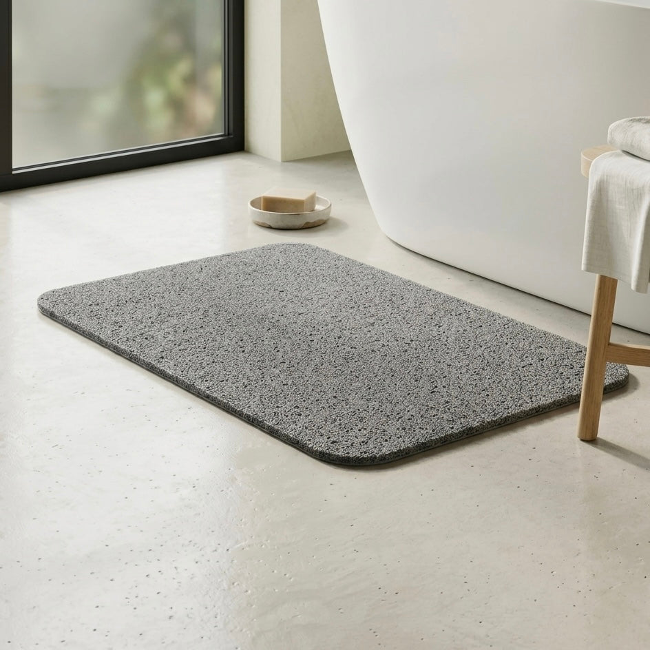 Non-Slip Bath Mat with Textured Surface and Quick Drainage Features