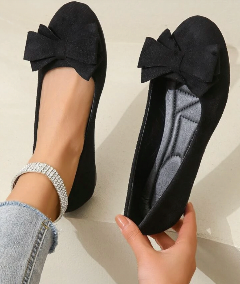 Women’s Orthopedic Moccasin Flats | Bow Detail & Cushioned Insole | Durable Textured Sole | Comfortable Fit