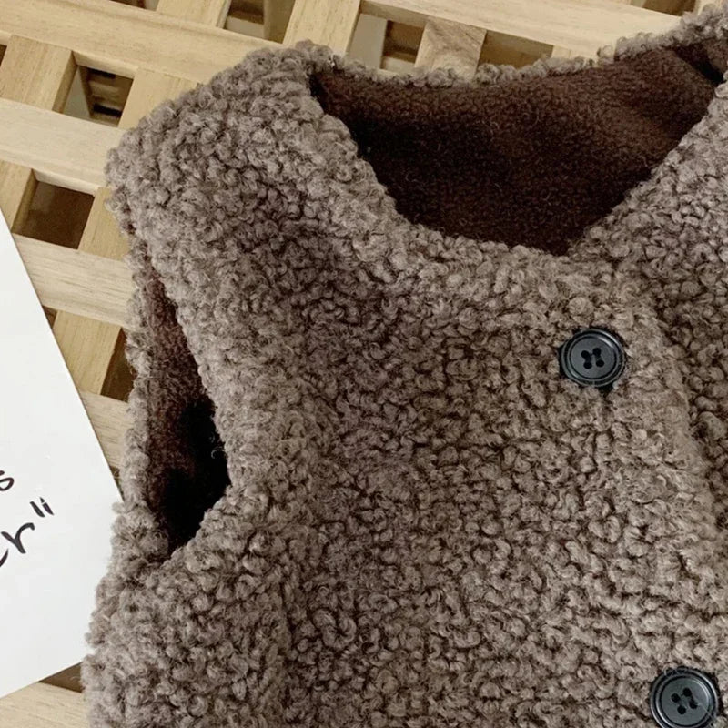 Cozy Lambswool Vest for Kids - Perfect for Winter Adventures