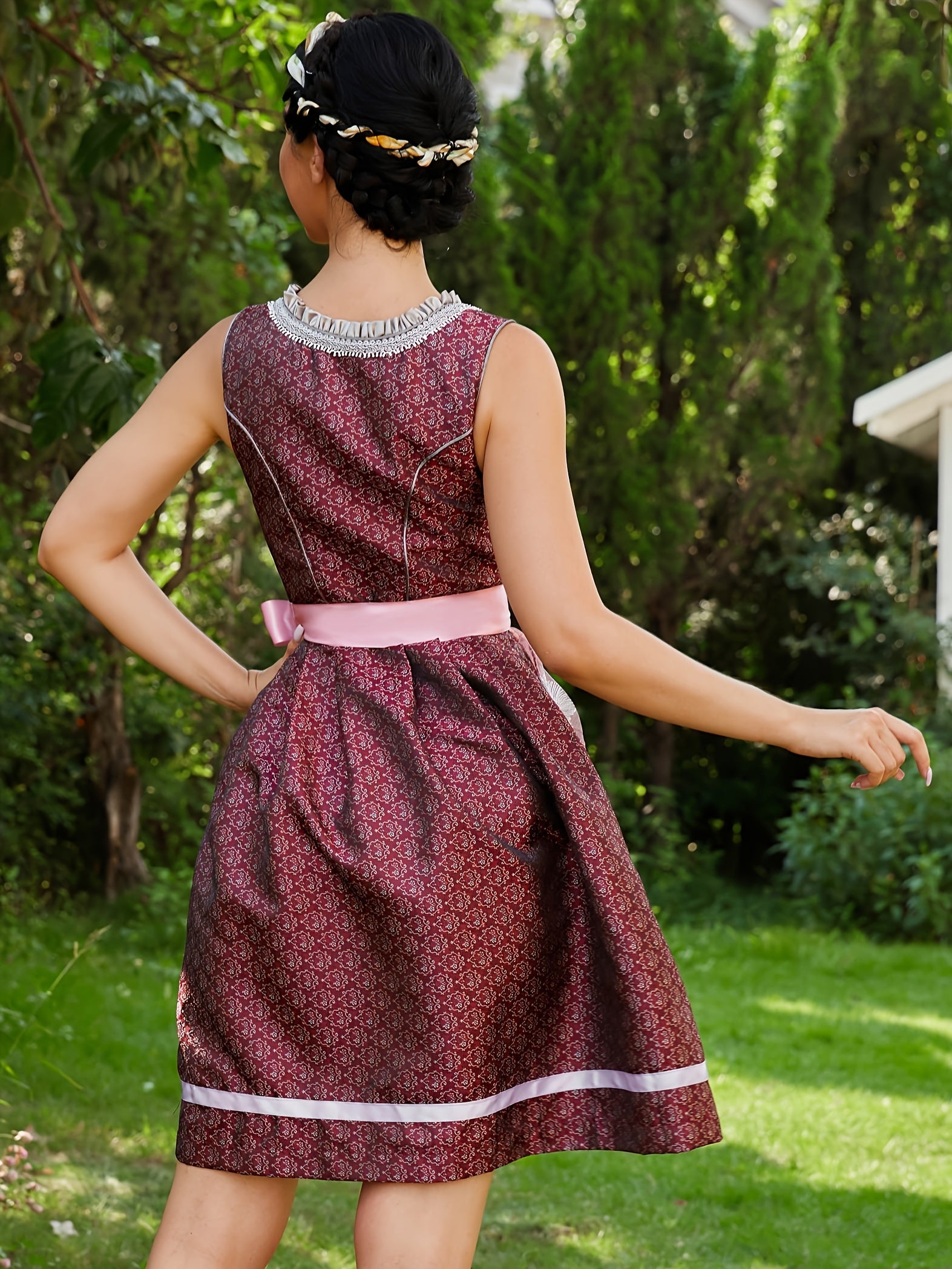 Women's Oktoberfest Dress 2-Piece Set with Embroidered Sheer Apron