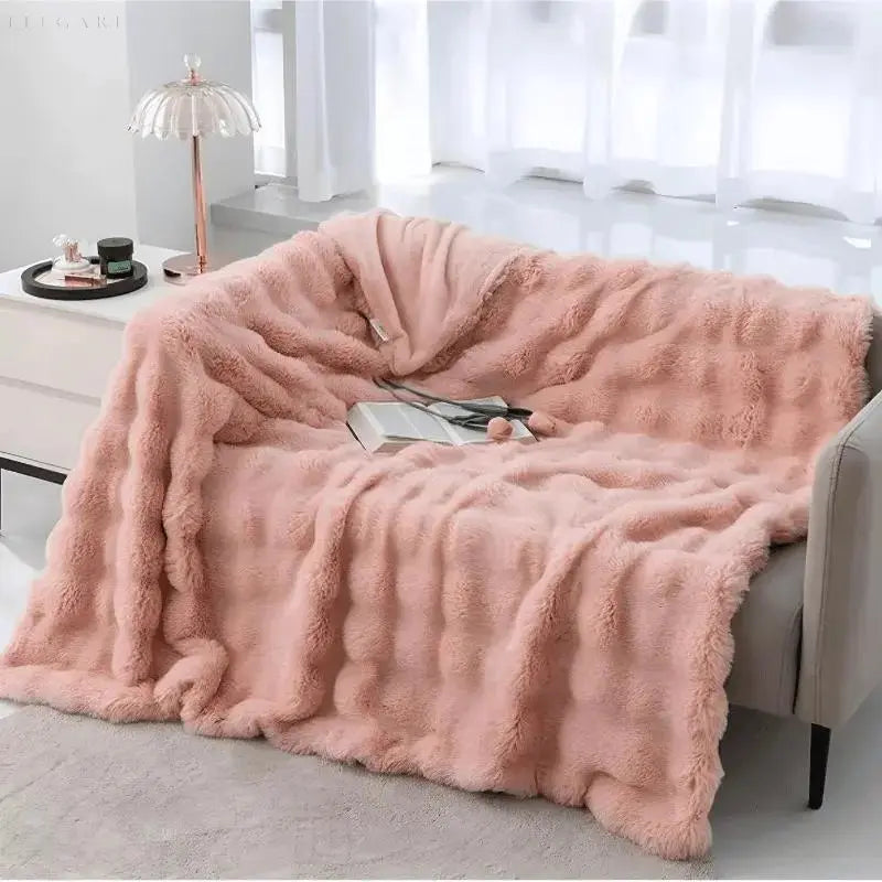 Cozy Throw Blanket | Anti-Pilling | Lightweight & Durable | Polyester Fleece