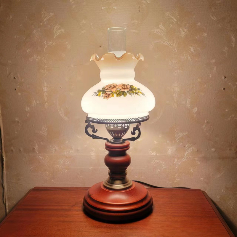 Heritage Glow Solid Wood Table Lamp with Classic Finish