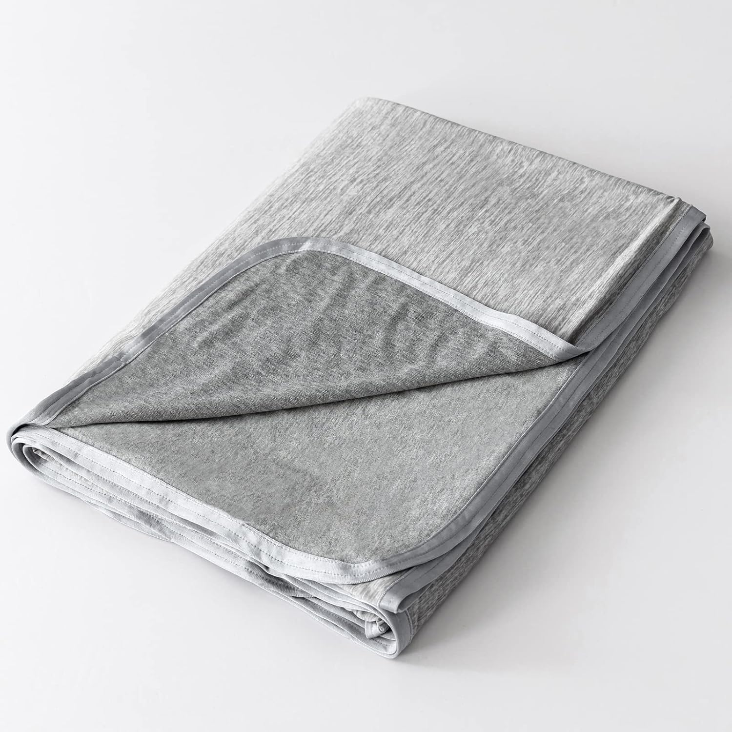 Cooling Throw Blanket for Hot Sleepers – Soft Lightweight Design with Q-Max 0.4 Technology