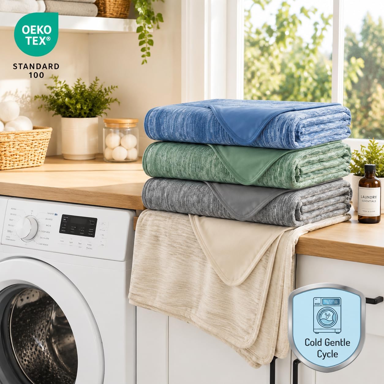 Queen Size Lightweight Cooling Blanket for Hot Sleepers with Q-Max >0.4