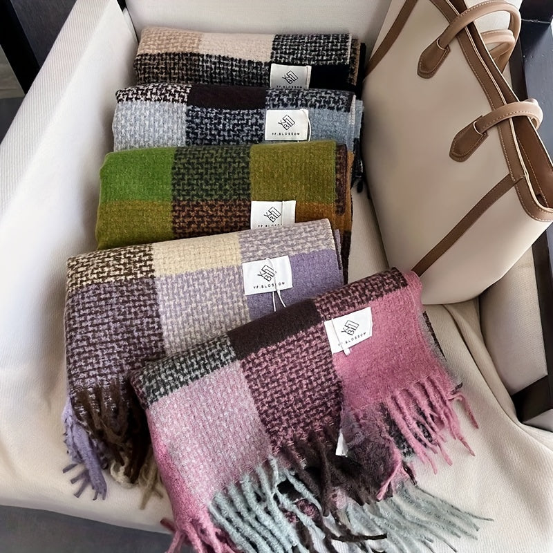 Woven Scarf | Plaid Pattern | Keeps You Warm | Polyester