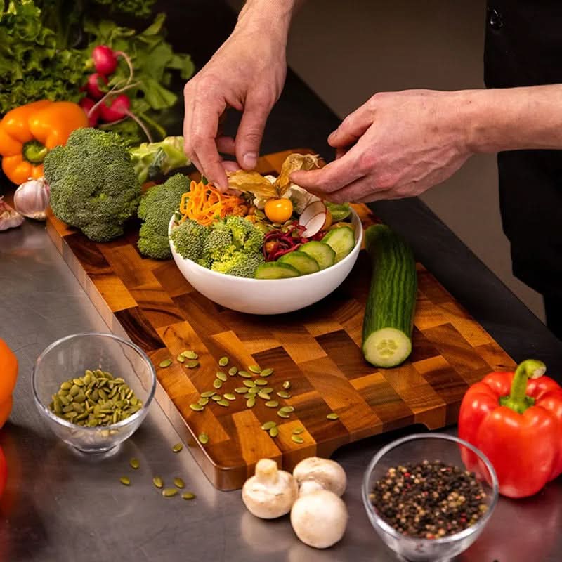 Artisan Acacia Chopping Board: Stylish & Practical Kitchen Essential
