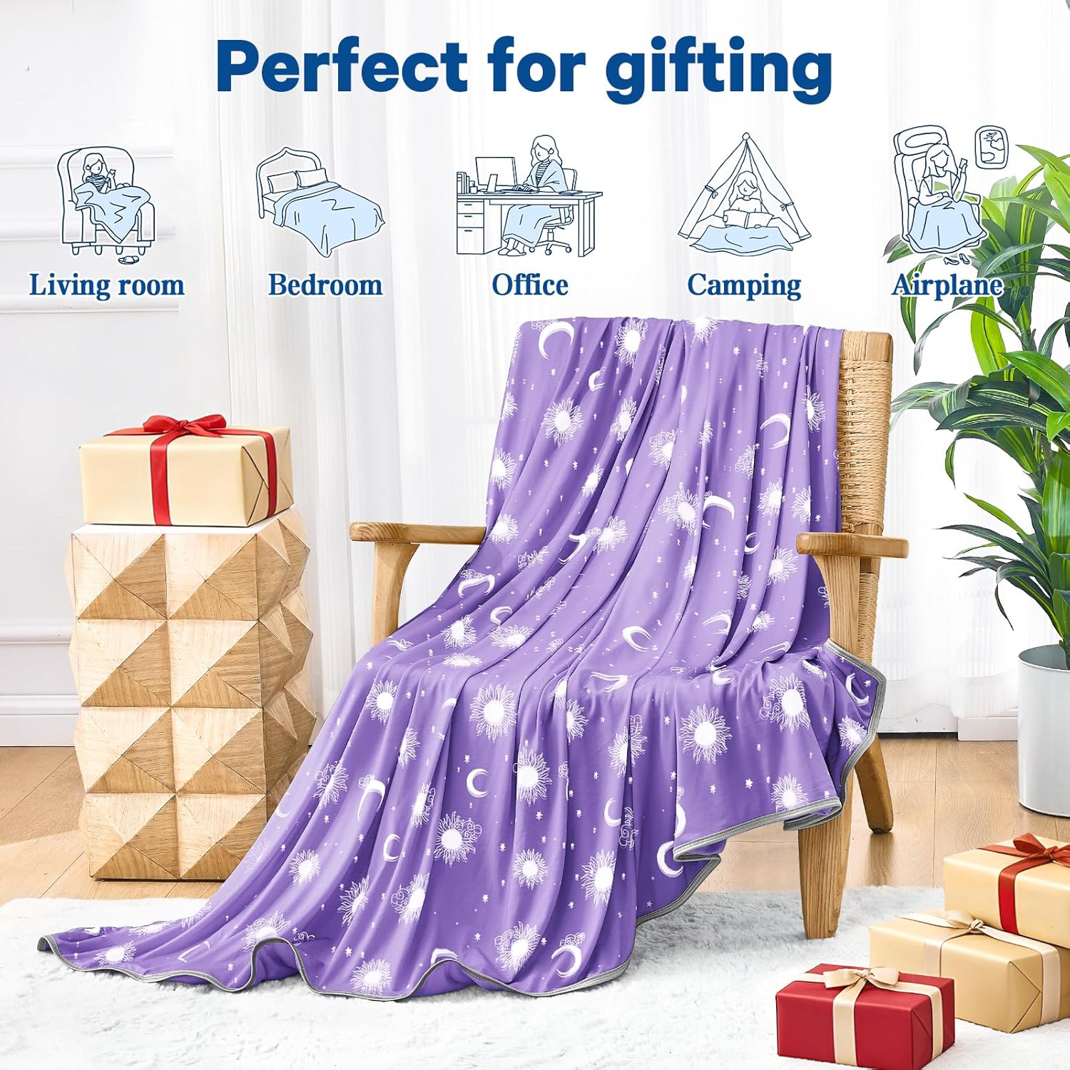 Lightweight Summer Cooling Blanket – Reversible Fabric for Travel and Comfort