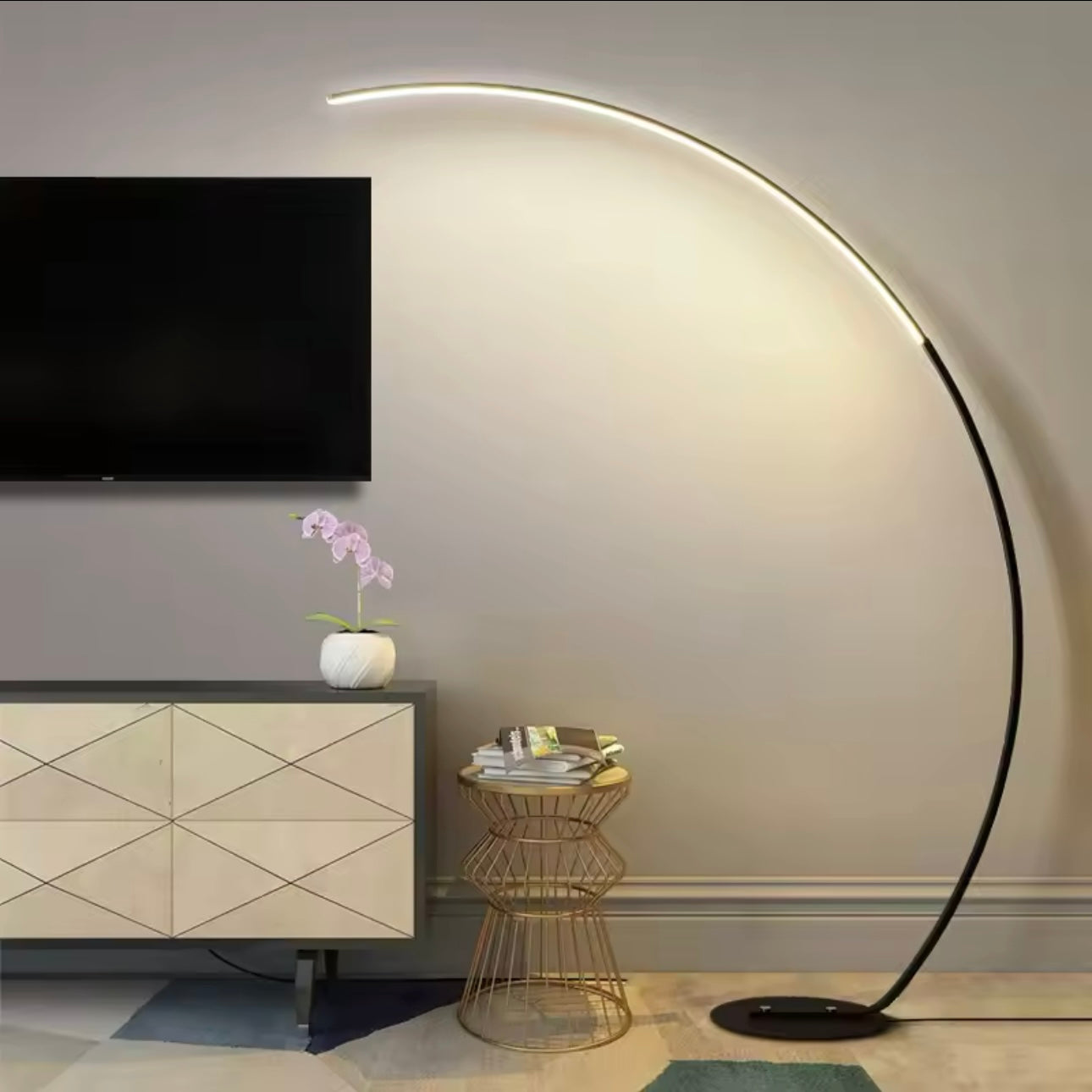 Taavita Floor Lamp - Elegant Design in Northern Style