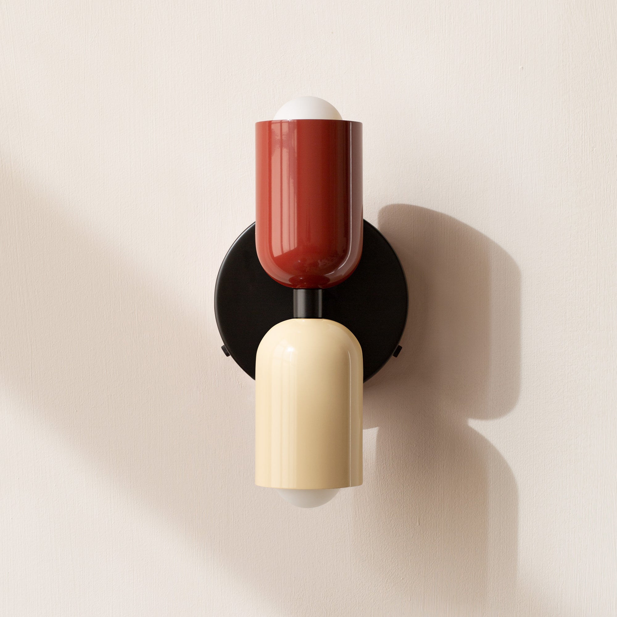 Vibrant Delight Wall Lamp for Chic Bedroom Styling