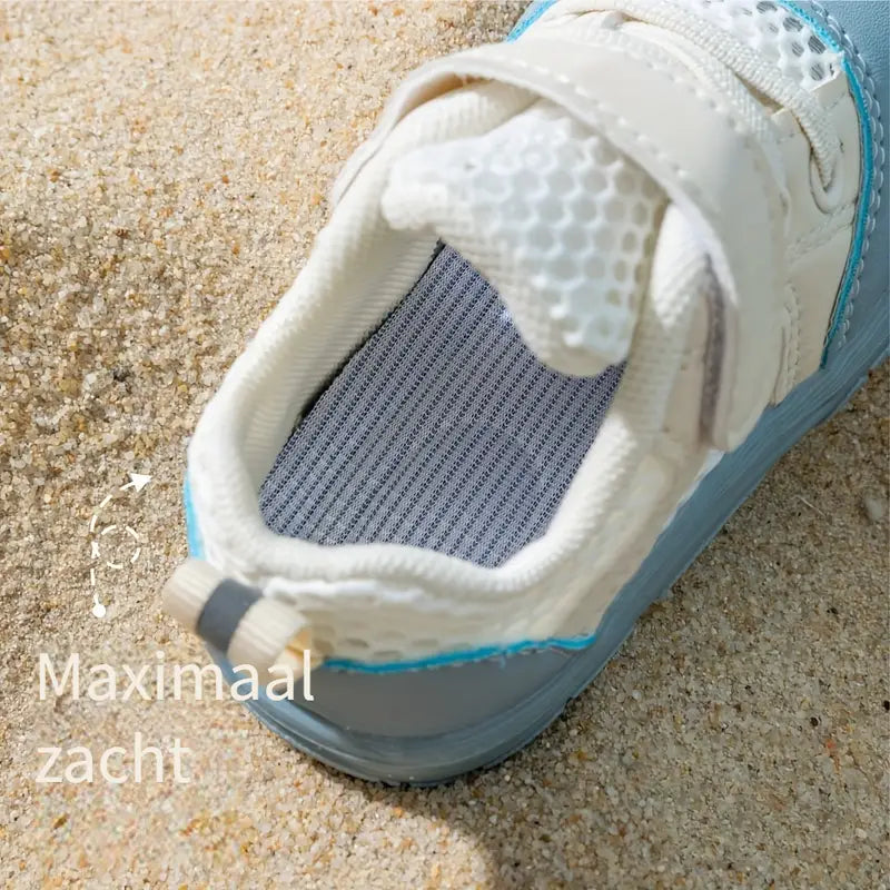 Flexible Walking Shoes for Growing Feet
