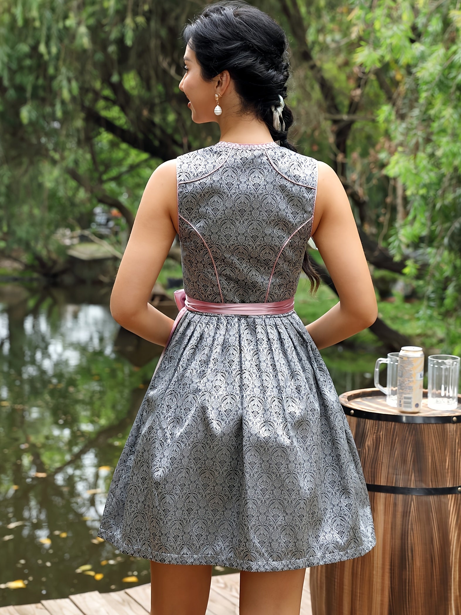Women's Oktoberfest Dirndl Dress Two-Piece Set with Floral Jacquard
