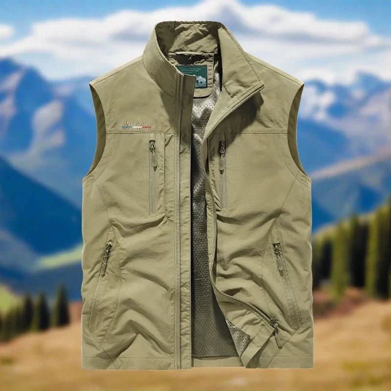 Men's Lightweight Outdoor Vest with 5 Pockets – Water-Resistant Comfort