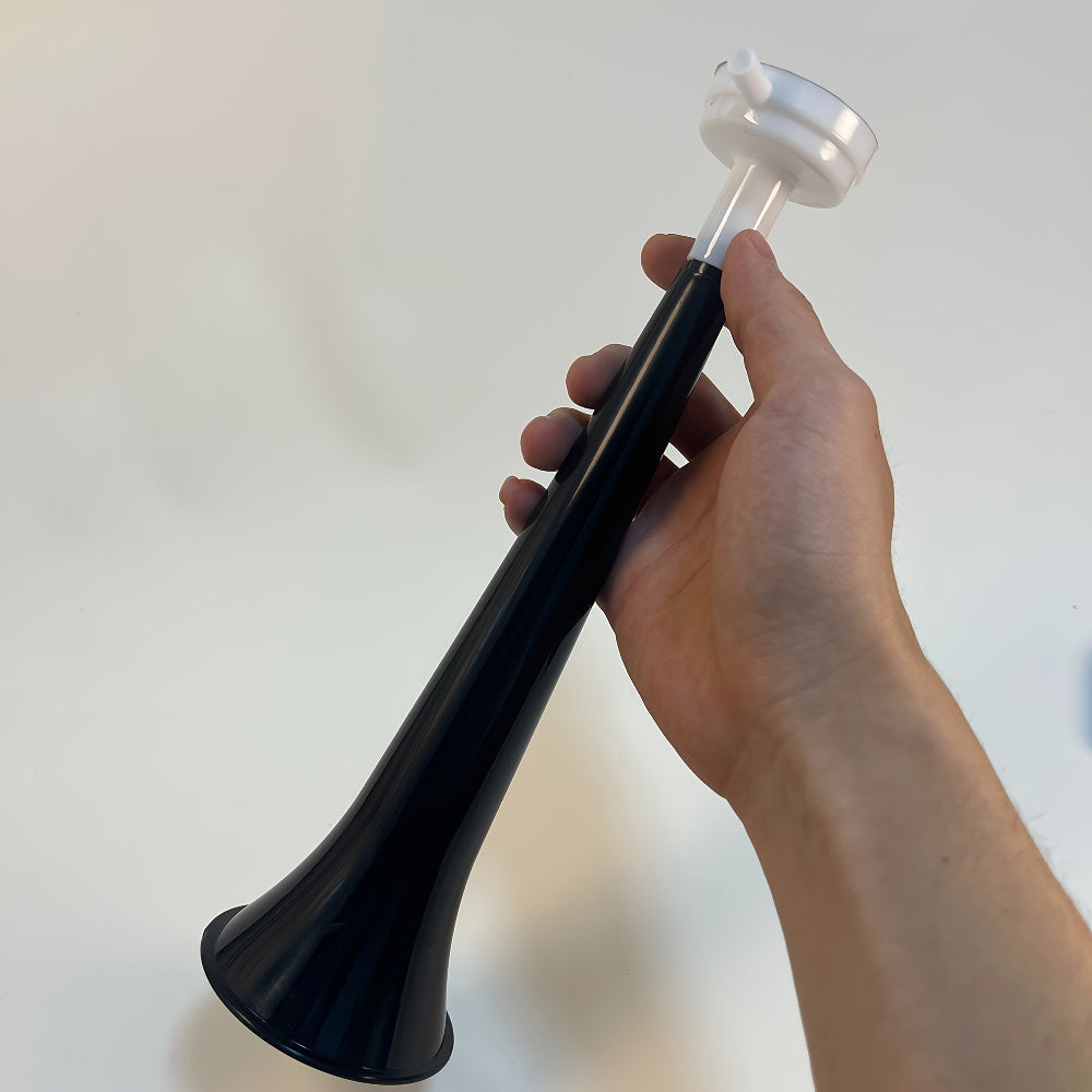 Compact High-Volume Air Horn for Events and Emergencies