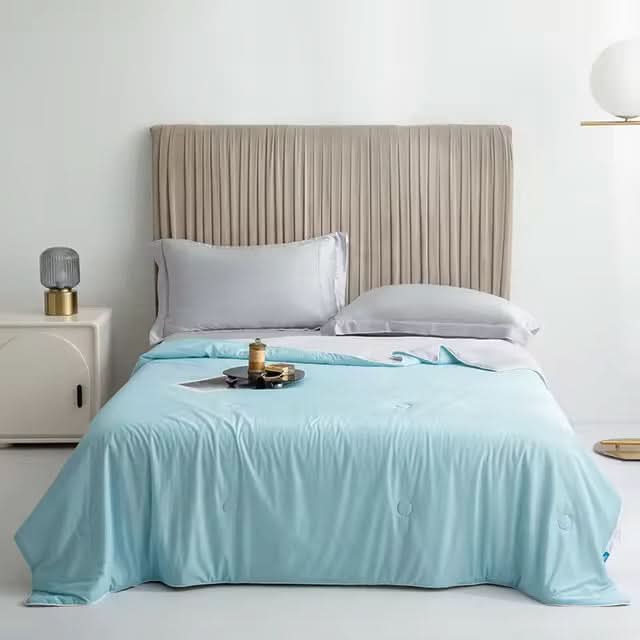 Temperature-Controlled Cooling Blanket for Beds – Breathable for Hot Sleepers