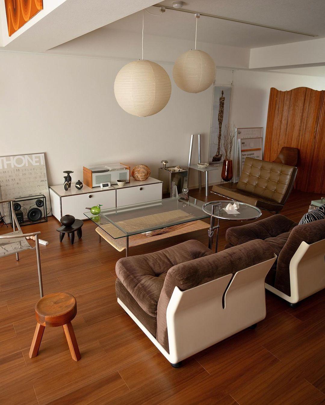 Zenith Glow Hanging Light for Modern Spaces
