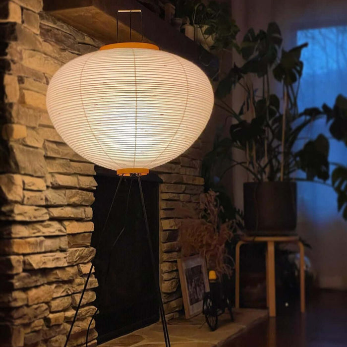 Taavita Floor Lamp - Elegant Minimalist Lighting for a Calming Atmosphere