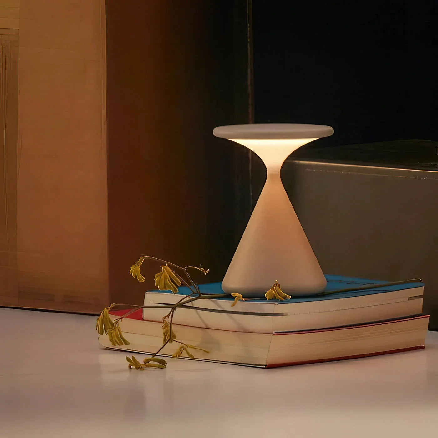 Taavita Table Lamp Taavita Hourglass – Minimalistic Design with Cordless Convenience