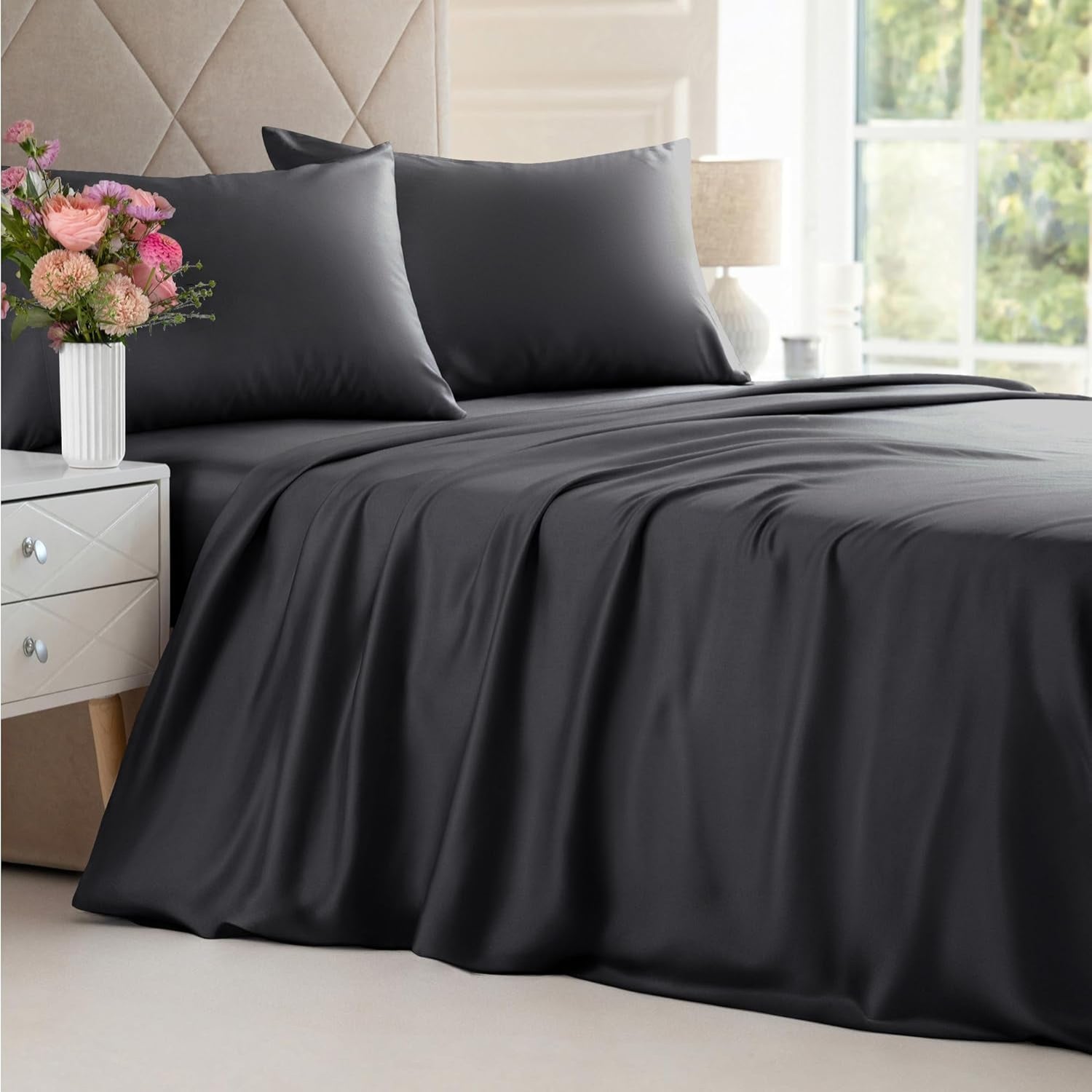 Cooling Bamboo Bedding Set – Soft, Breathable Sheets for Comfortable Sleep