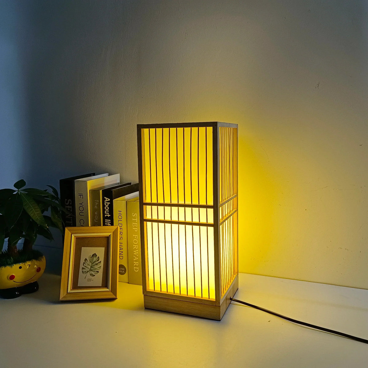 Serenity Bamboo Lamp – E27 Light for Tranquil Spaces