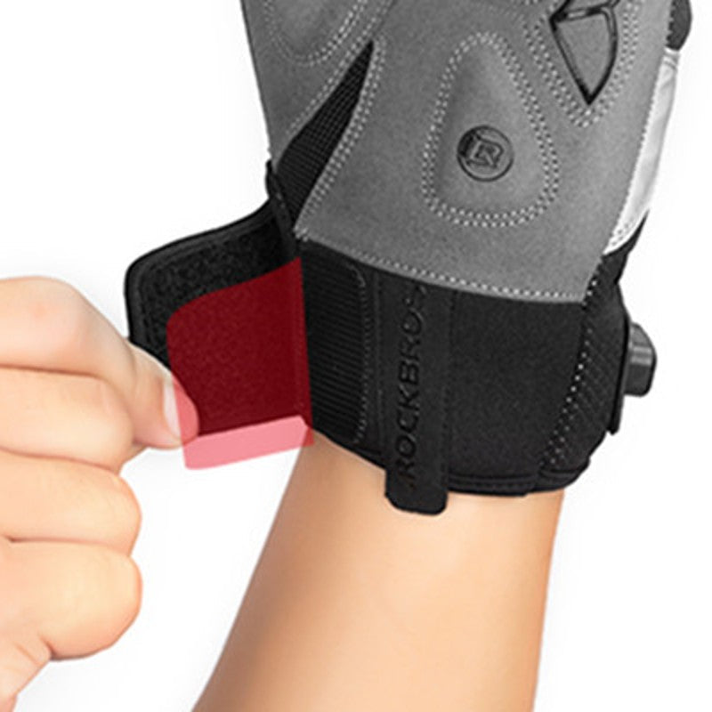 Electric Heated Gloves with Touchscreen Fingers & Reflective Strips for Outdoor Use
