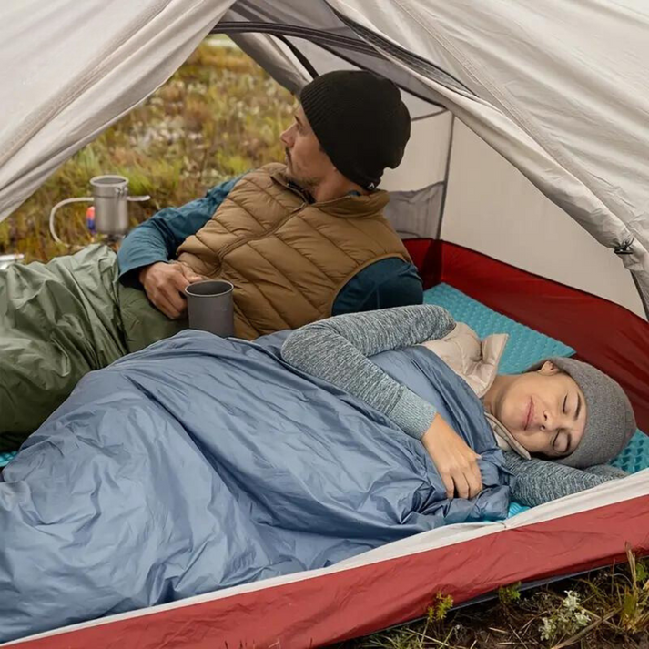 Lightweight Summer Sleeping Bag – Compact for Outdoor Use