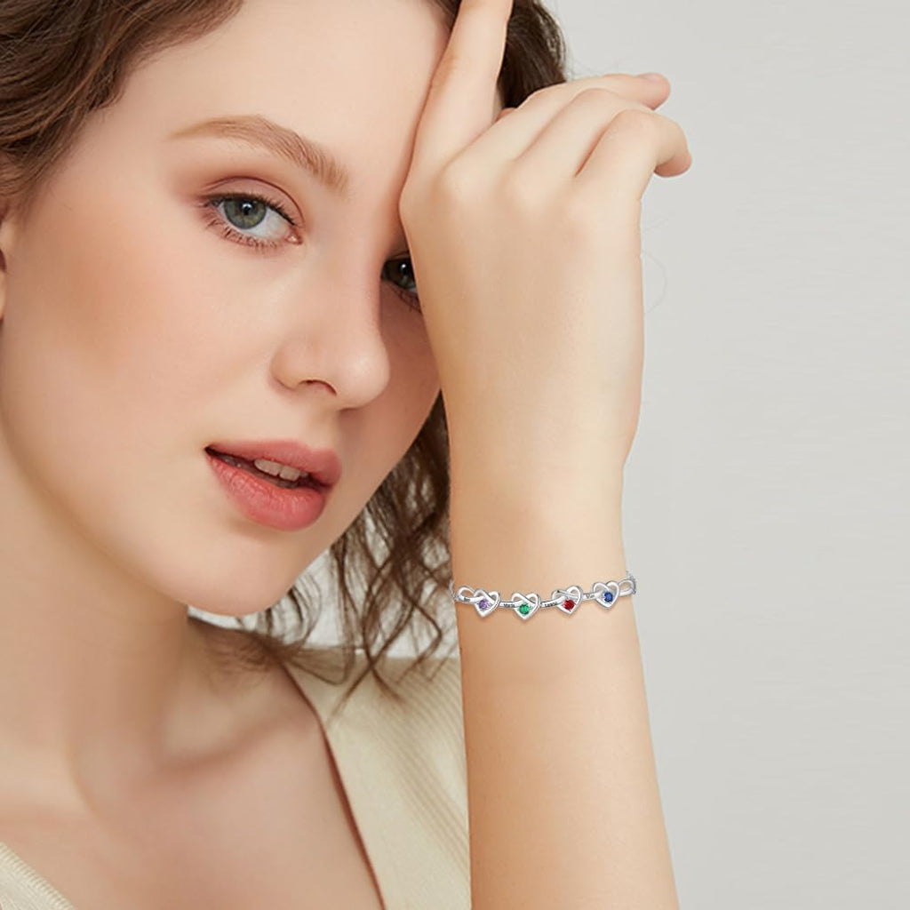 Customizable Heart Charm Bracelet for Meaningful Gifting