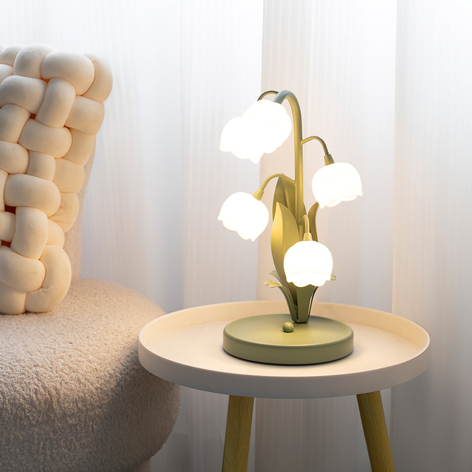 Orchid Ceramic Table Lamp – Gentle Illumination for Desk or Nightstand