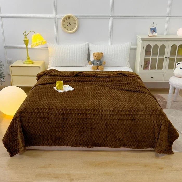 SnuggleSoft Plush Fleece Throw for Ultimate Comfort